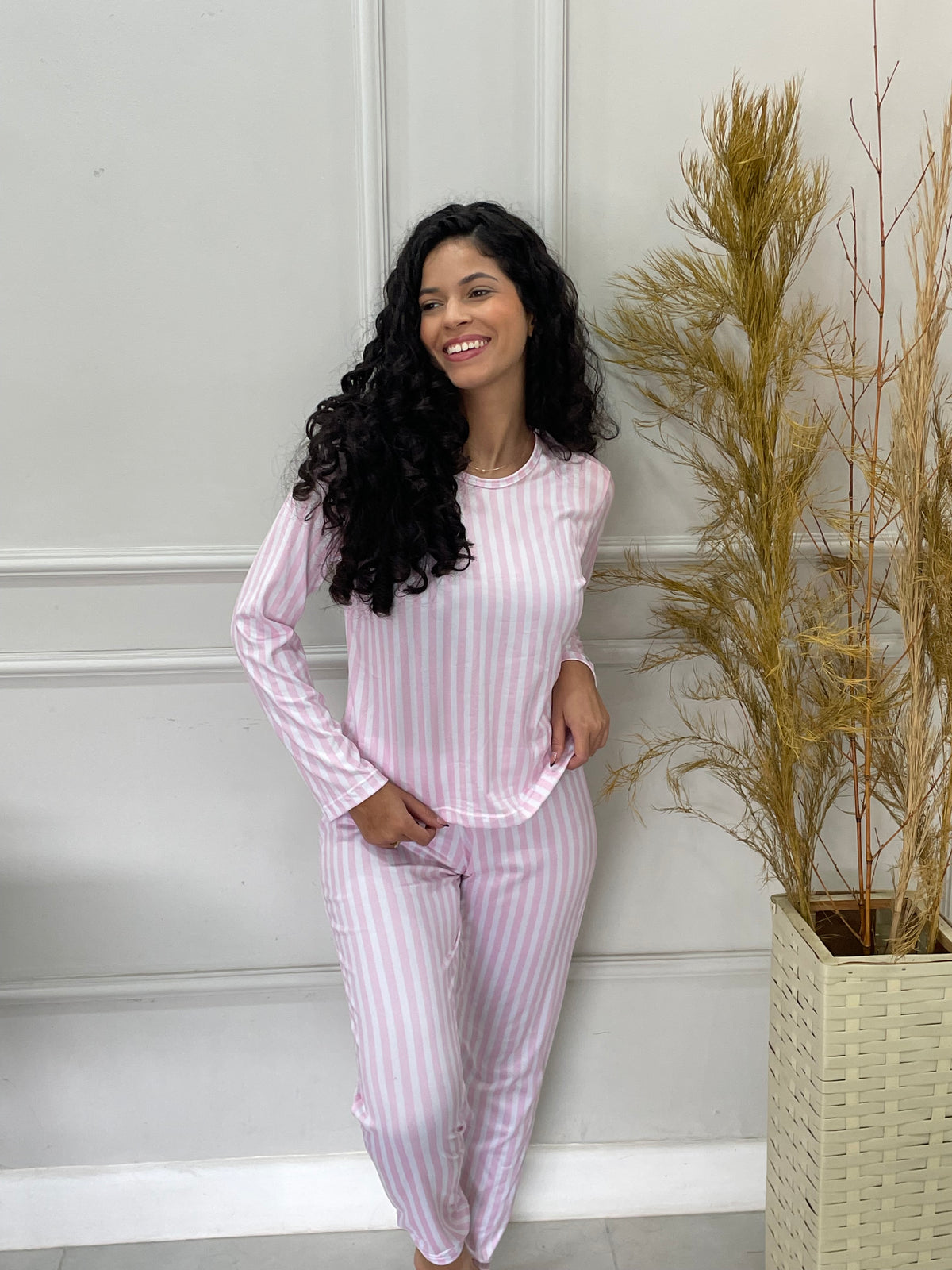 Pijama Listras em Suede Premium - Rosa com Branco